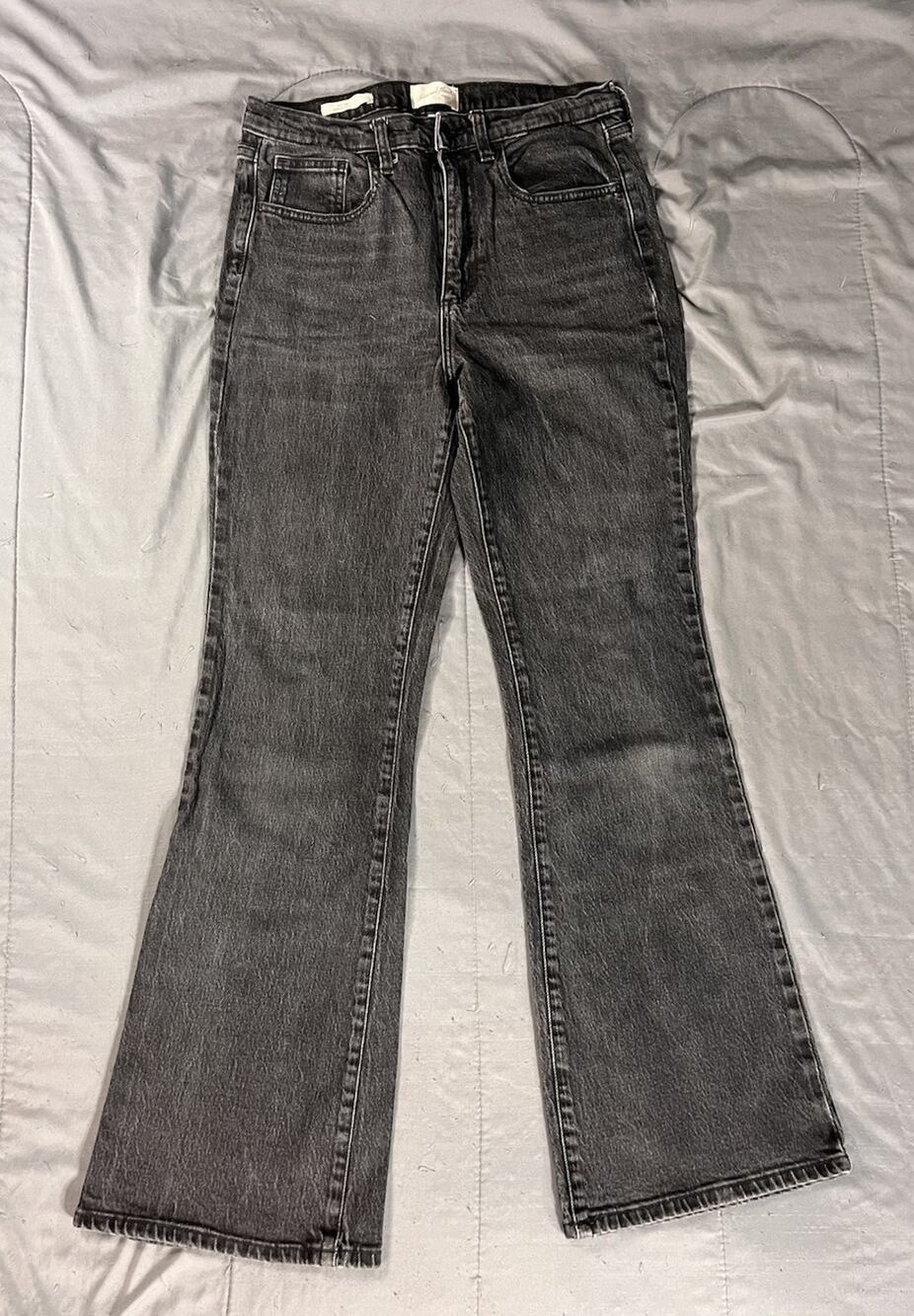 Universal Thread High Rise Flare Jeans Black Wash Women's Size 8 / 29 Short